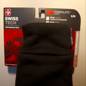Women's gloves size medium, Swiss tech